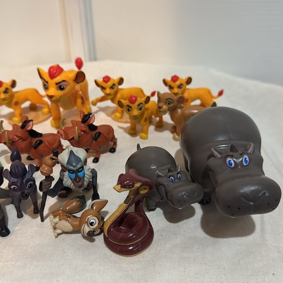 Disney Lion Guard Character Figurines - Picture 3 of 4